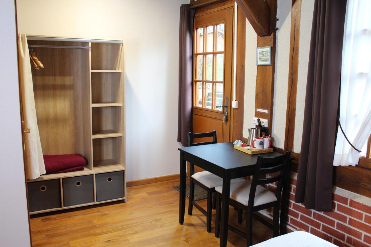 B&B Devalpierre Adult Only Glanville Екстериор снимка