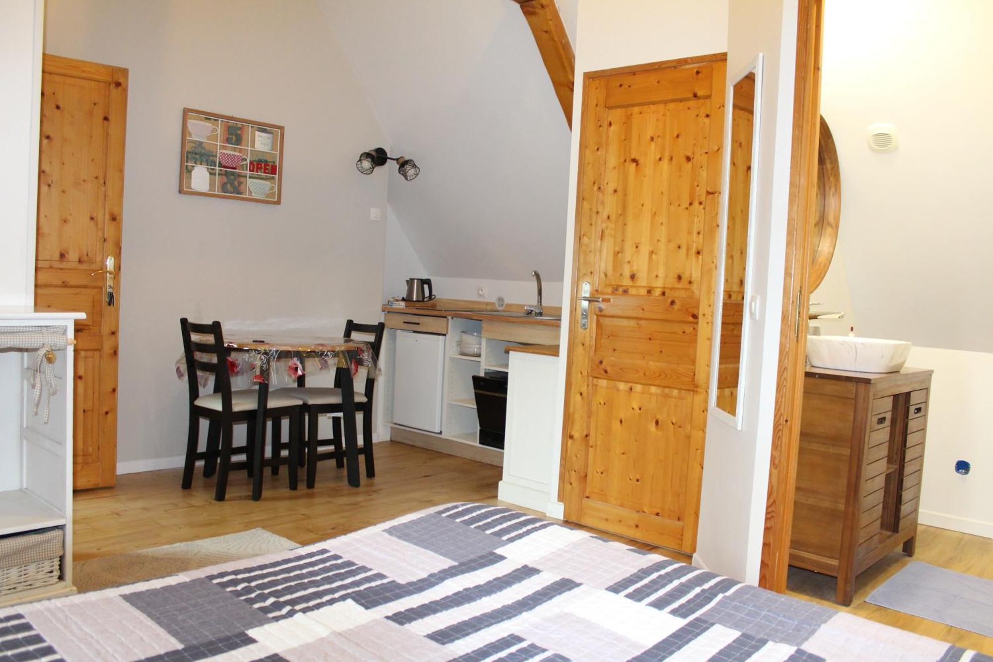B&B Devalpierre Adult Only Glanville Екстериор снимка